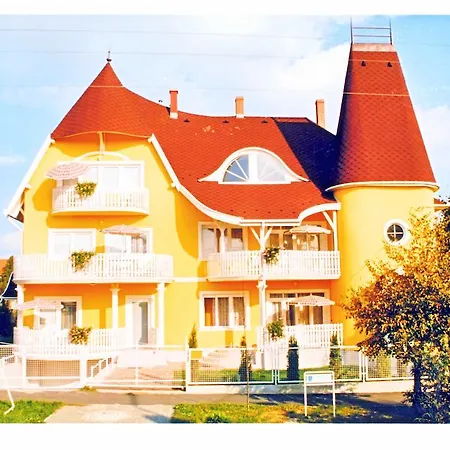 Hotel Terezia Guest-house 3*