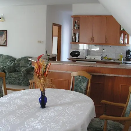 Hotel Terezia Guest-house Vonyarcvashegy
